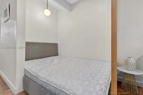 428 Collins Avenue Miami Beach FL 33139
