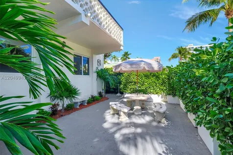 428 Collins Avenue Miami Beach FL 33139