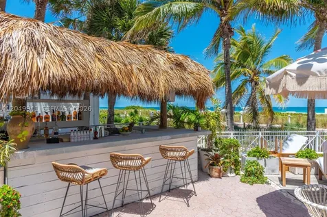 428 Collins Avenue Miami Beach FL 33139