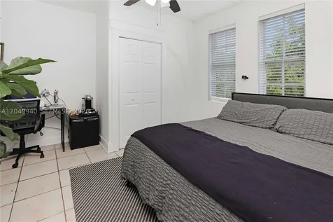 1563 SW 2nd Street Miami FL 33135