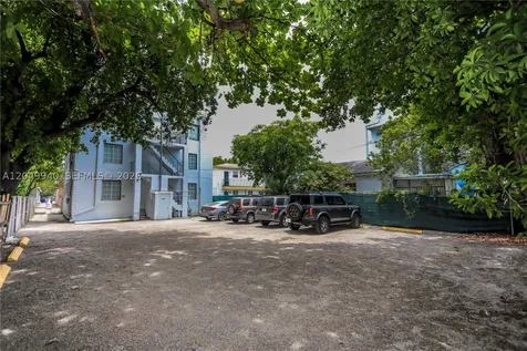 1563 SW 2nd Street Miami FL 33135