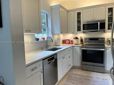 3135 Gifford Lane Miami FL 33133