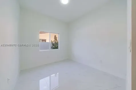 2936 NW 27th Street Miami FL 33142