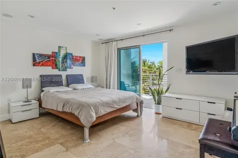 7700 Collins Avenue Miami Beach FL 33141