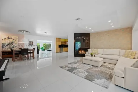 11530 NE 22nd Drive North Miami FL 33181