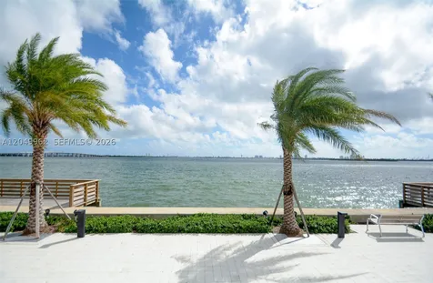2900 NE 7th Avenue Miami FL 33137