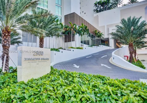 2900 NE 7th Avenue Miami FL 33137