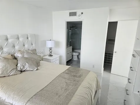 770 Claughton Island Drive Miami FL 33131