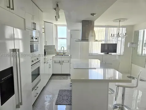 770 Claughton Island Drive Miami FL 33131