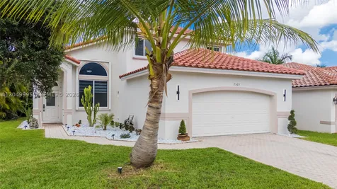 7569 Parkside Lane Margate FL 33063