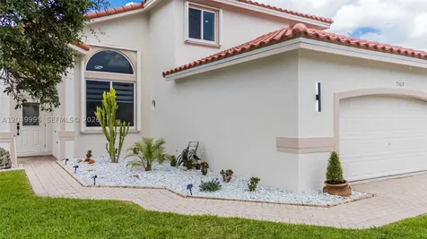 7569 Parkside Lane Margate FL 33063