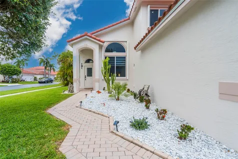 7569 Parkside Lane Margate FL 33063