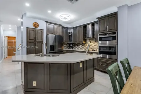 7569 Parkside Lane Margate FL 33063