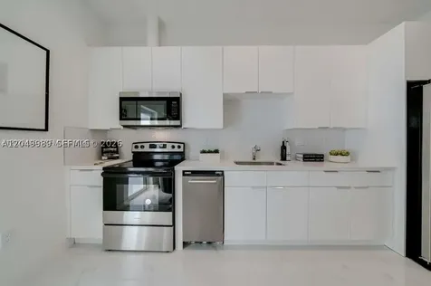 2938 NW 27th Street Miami FL 33142