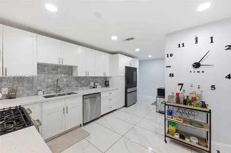 9771 NW 24th Place Sunrise FL 33322