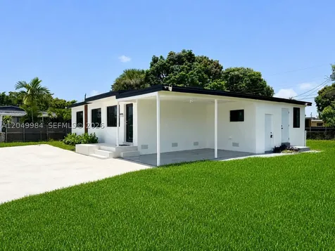 3512 NW 176th Terrace Miami Gardens FL 33056
