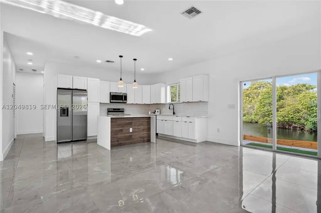 655 NW 24th Avenue Fort Lauderdale FL 33311