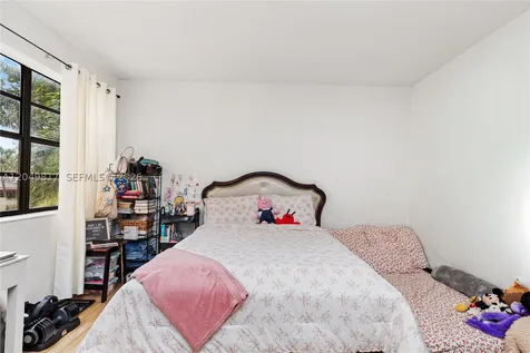 1580 NW 93rd Avenue Pembroke Pines FL 33024