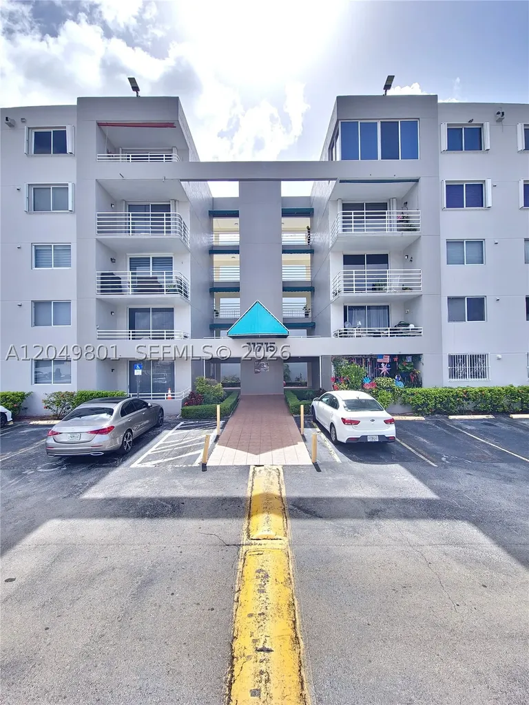 11715 SW 18th Street Miami FL 33175