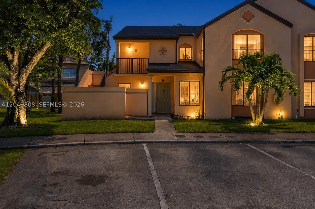 8211 NW 191st Street Hialeah FL 33015