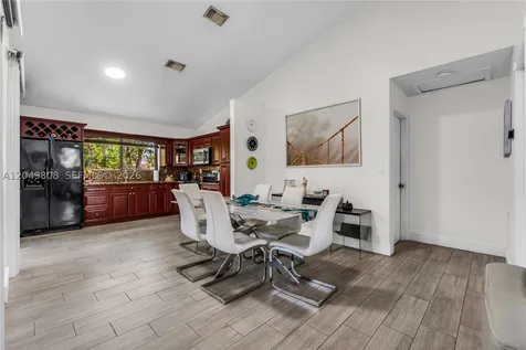 8211 NW 191st Street Hialeah FL 33015