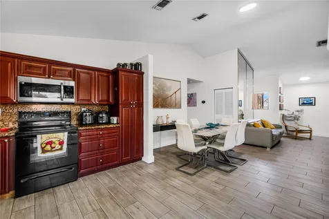 8211 NW 191st Street Hialeah FL 33015