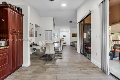 8211 NW 191st Street Hialeah FL 33015
