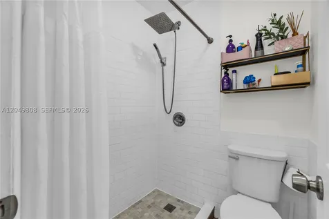 8211 NW 191st Street Hialeah FL 33015