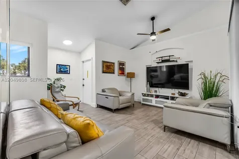 8211 NW 191st Street Hialeah FL 33015