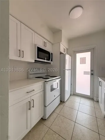 935 Bay Drive Miami Beach FL 33141