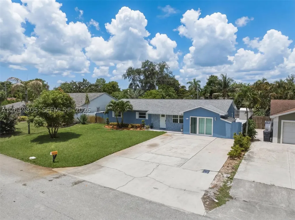 6595 Massachusetts Drive Lake Worth FL 33462