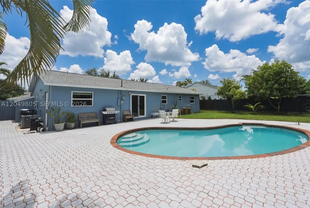 6595 Massachusetts Drive Lake Worth FL 33462