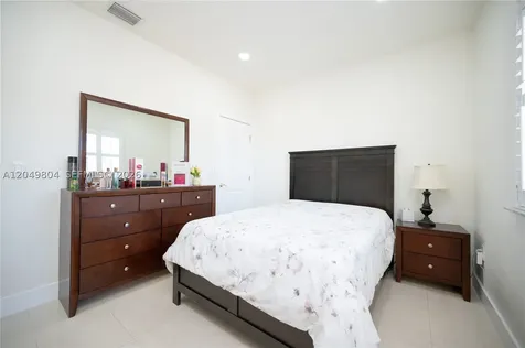 1046 NE 17th Terrace Homestead FL 33033