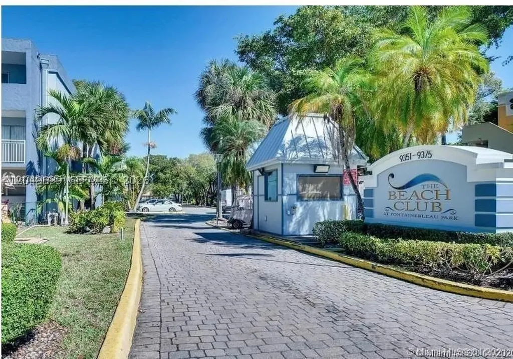9365 Fontainebleau Boulevard Miami FL 33172