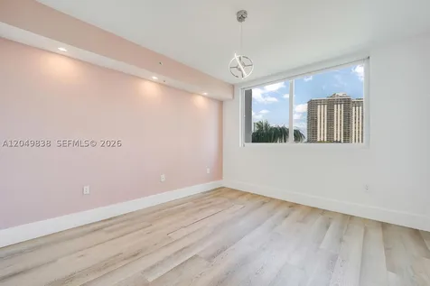 19400 Turnberry Way Aventura FL 33180