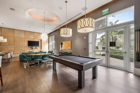 19400 Turnberry Way Aventura FL 33180