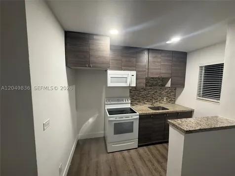 469 SW 3rd Street Miami FL 33130