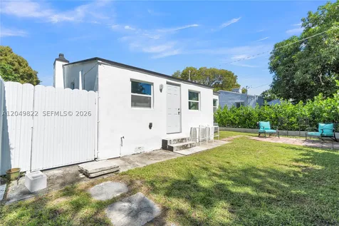 774 NW 49th Street Miami FL 33127
