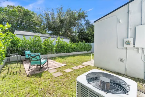 774 NW 49th Street Miami FL 33127