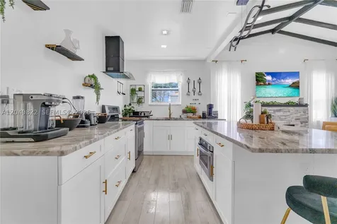 774 NW 49th Street Miami FL 33127