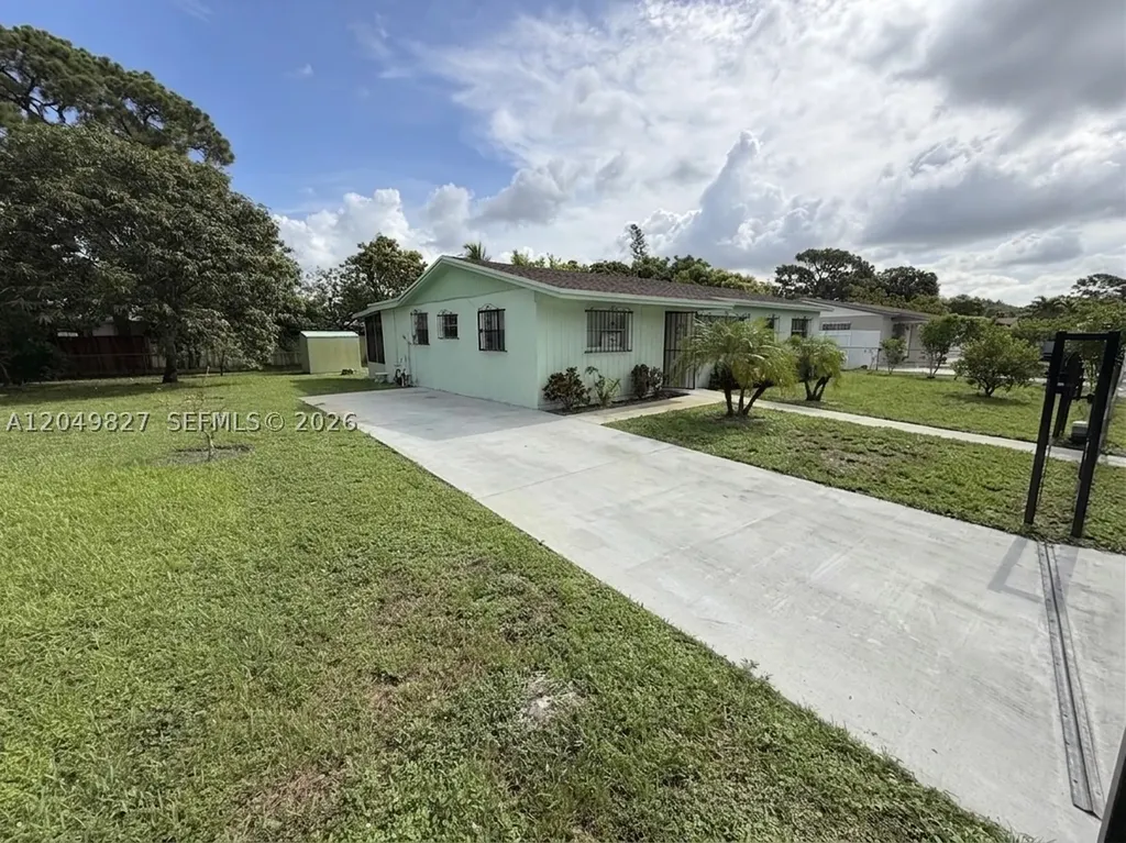 3851 NW 210th Terrace Miami Gardens FL 33055