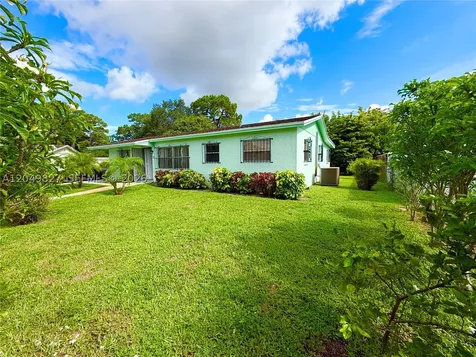 3851 NW 210th Terrace Miami Gardens FL 33055