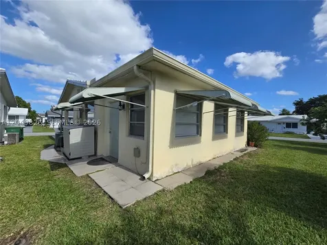 4805 NW 45th Avenue Tamarac FL 33319