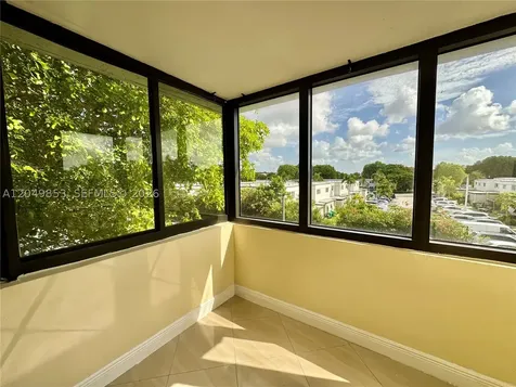8215 SW 152nd Avenue Miami FL 33193