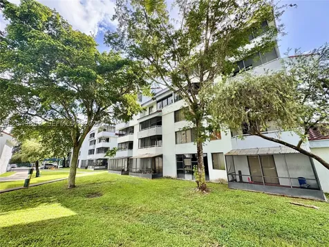 8215 SW 152nd Avenue Miami FL 33193