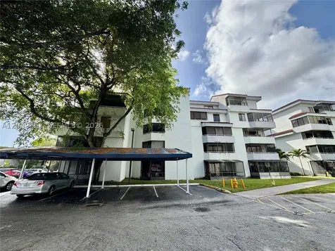 8215 SW 152nd Avenue Miami FL 33193
