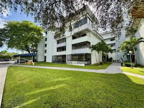 8215 SW 152nd Avenue Miami FL 33193