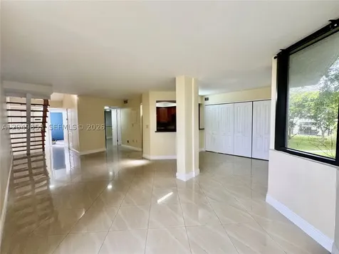 8215 SW 152nd Avenue Miami FL 33193