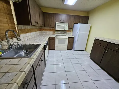 12340 SW 41st Street Miami FL 33175