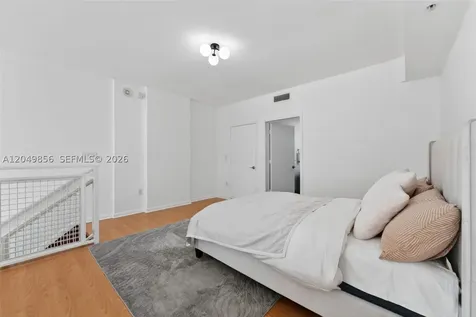 253 NE 2nd Street Miami FL 33132